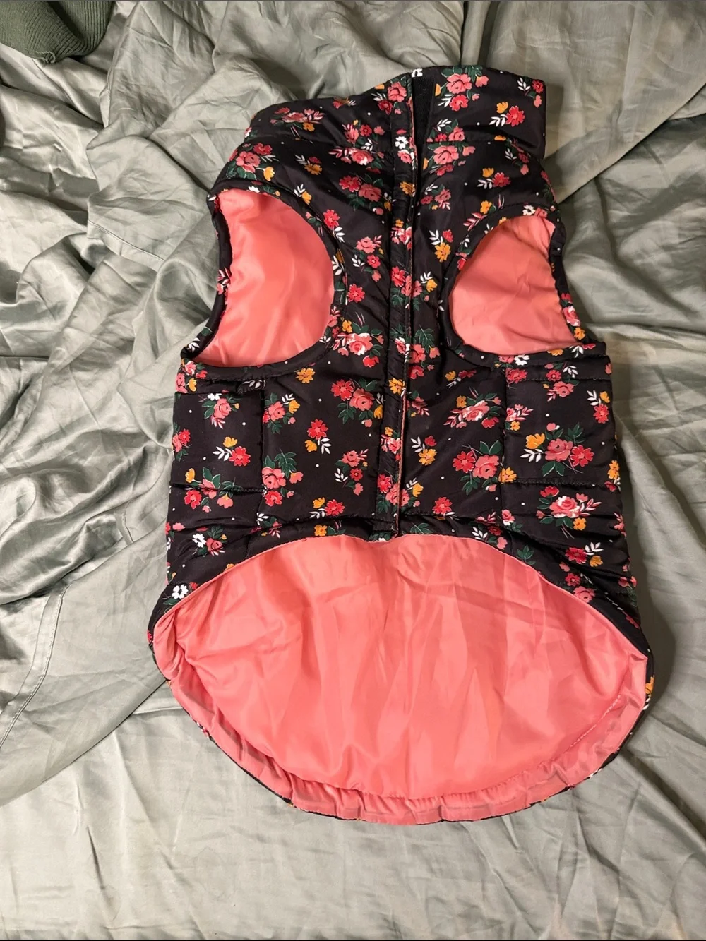Play On! XL Dog Puffer Vest Coat Black Floral Pink Quilted Winter Jacket